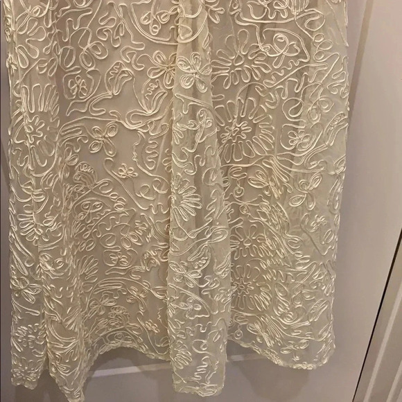 Lulu’s Wedding Dress Ivory Lace Embroidered Size Small New - Picture 15 of 16